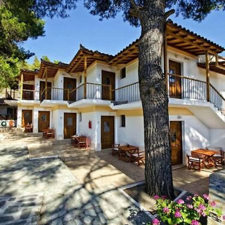 The Pine Trees Aparthotel Agnontas Bagian luar foto