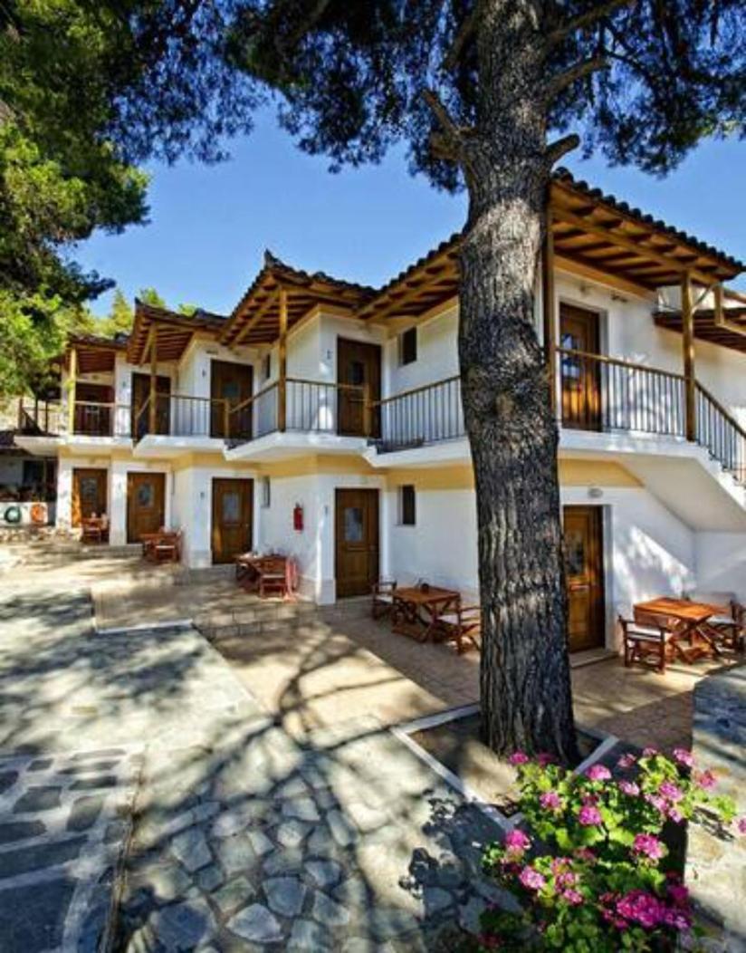 The Pine Trees Aparthotel Agnontas Bagian luar foto