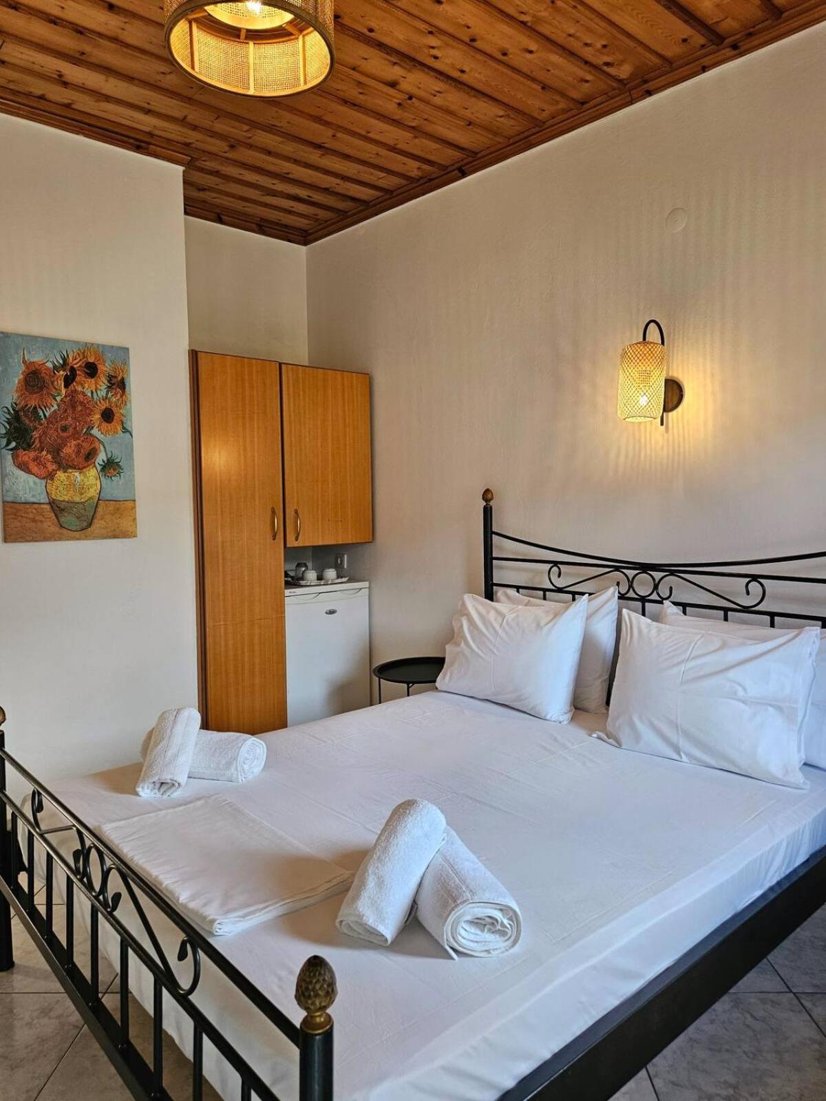 The Pine Trees Aparthotel Agnontas Bagian luar foto