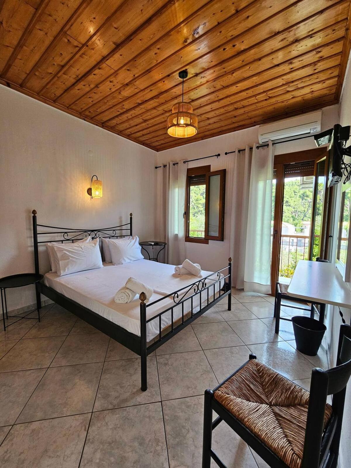 The Pine Trees Aparthotel Agnontas Bagian luar foto