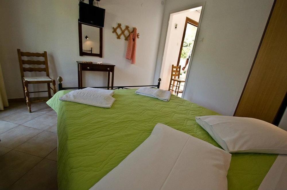 The Pine Trees Aparthotel Agnontas Bagian luar foto